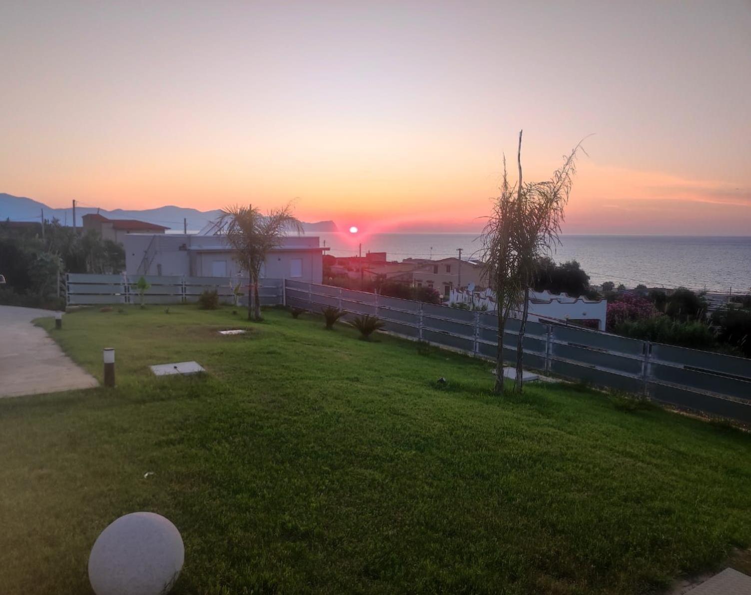 Villa Terrazza Sul Mare Balestrate Bagian luar foto